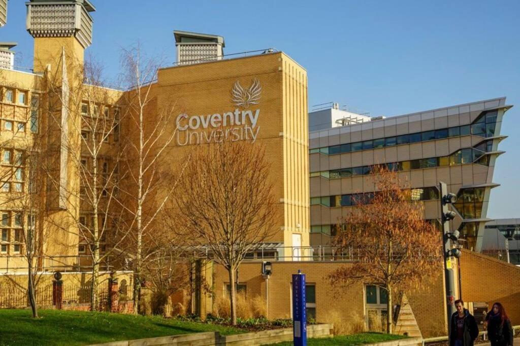 Homely 3 Bed Town House In Coventry City Centre Екстериор снимка
